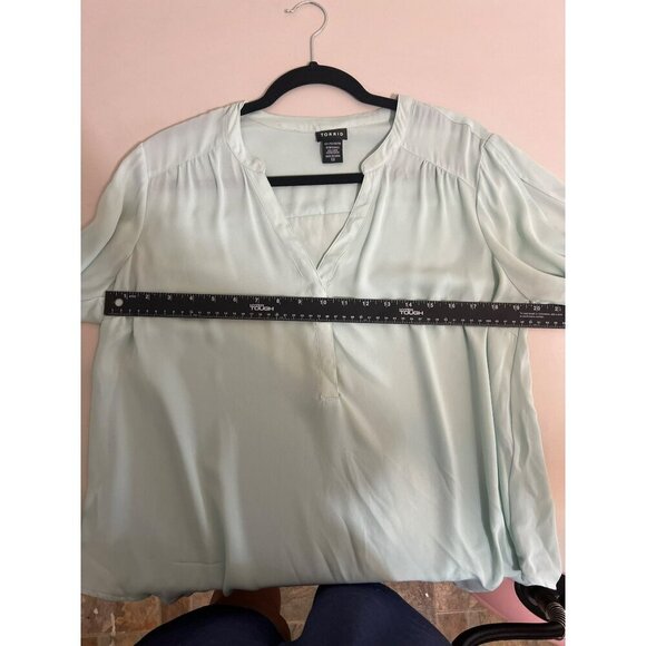 Torrid Sz 00 (US 10 M/L) Light Green Split Sleeve Balloon Sleeve Flowy Blouse - Picture 6 of 7